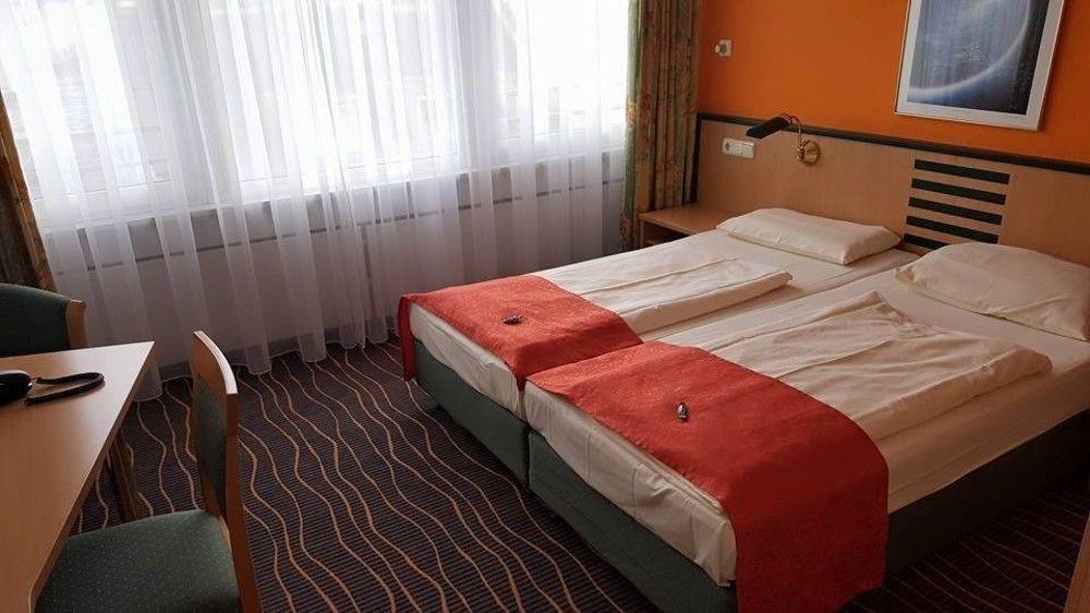 Superior Praesident 3* Munich