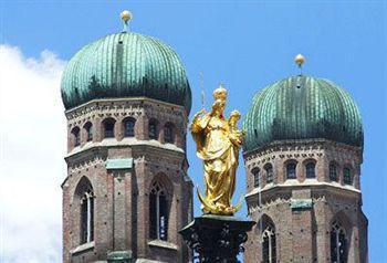 Superior Praesident 3* Munich