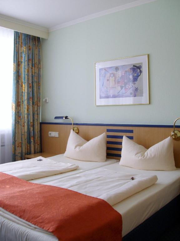 Superior Praesident 3* Munich